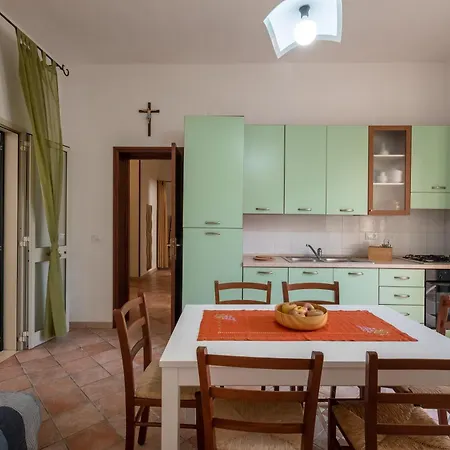 Kaloceri Feriehus *
